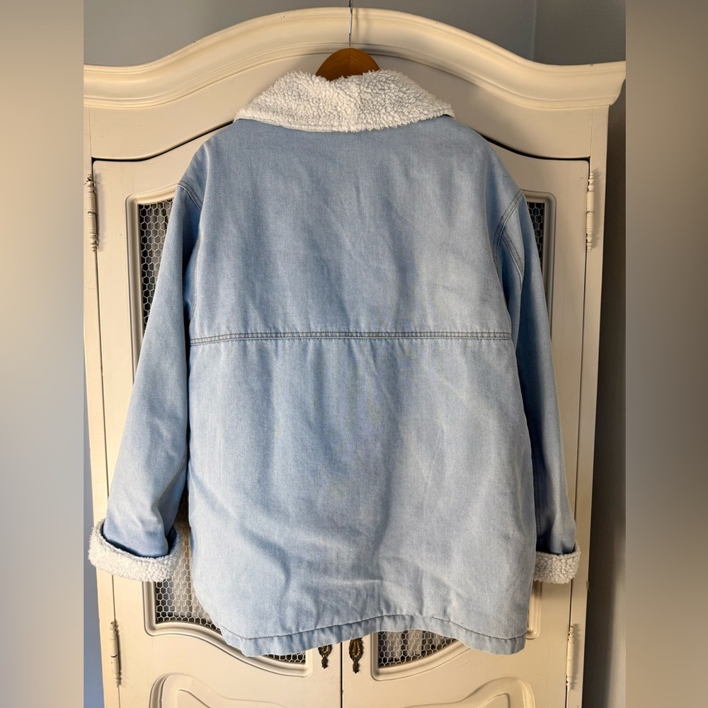 Cozy Ashley Vintage Charm Oversized Denim Sherpa Lined Jacket - Picture 3 of 5